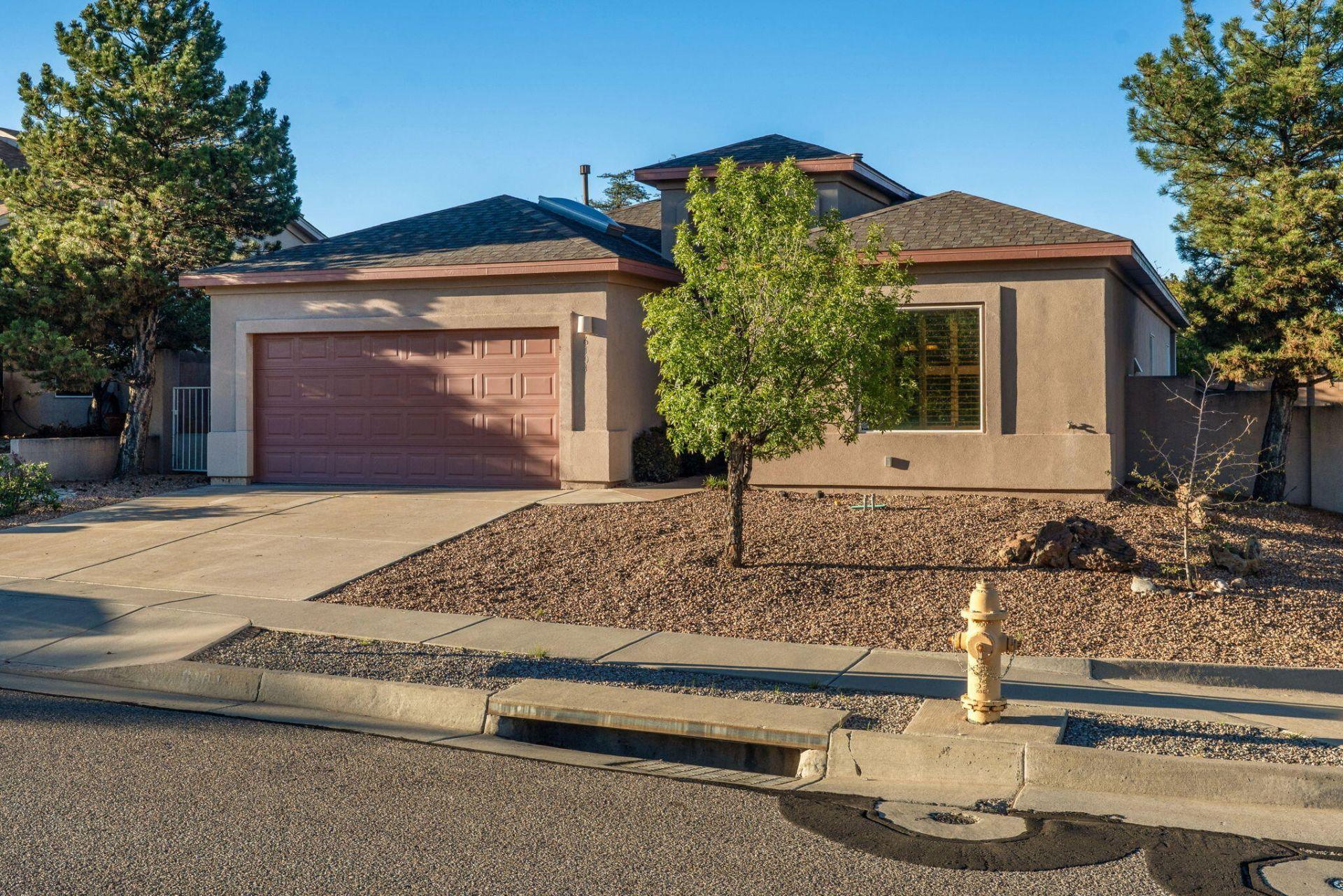 Loro Ave Nw, Albuquerque, NM 87114