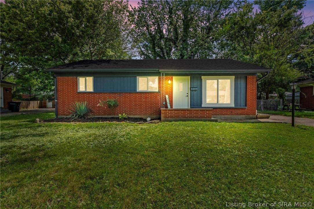 Marigold Dr, Jeffersonville, IN 47130