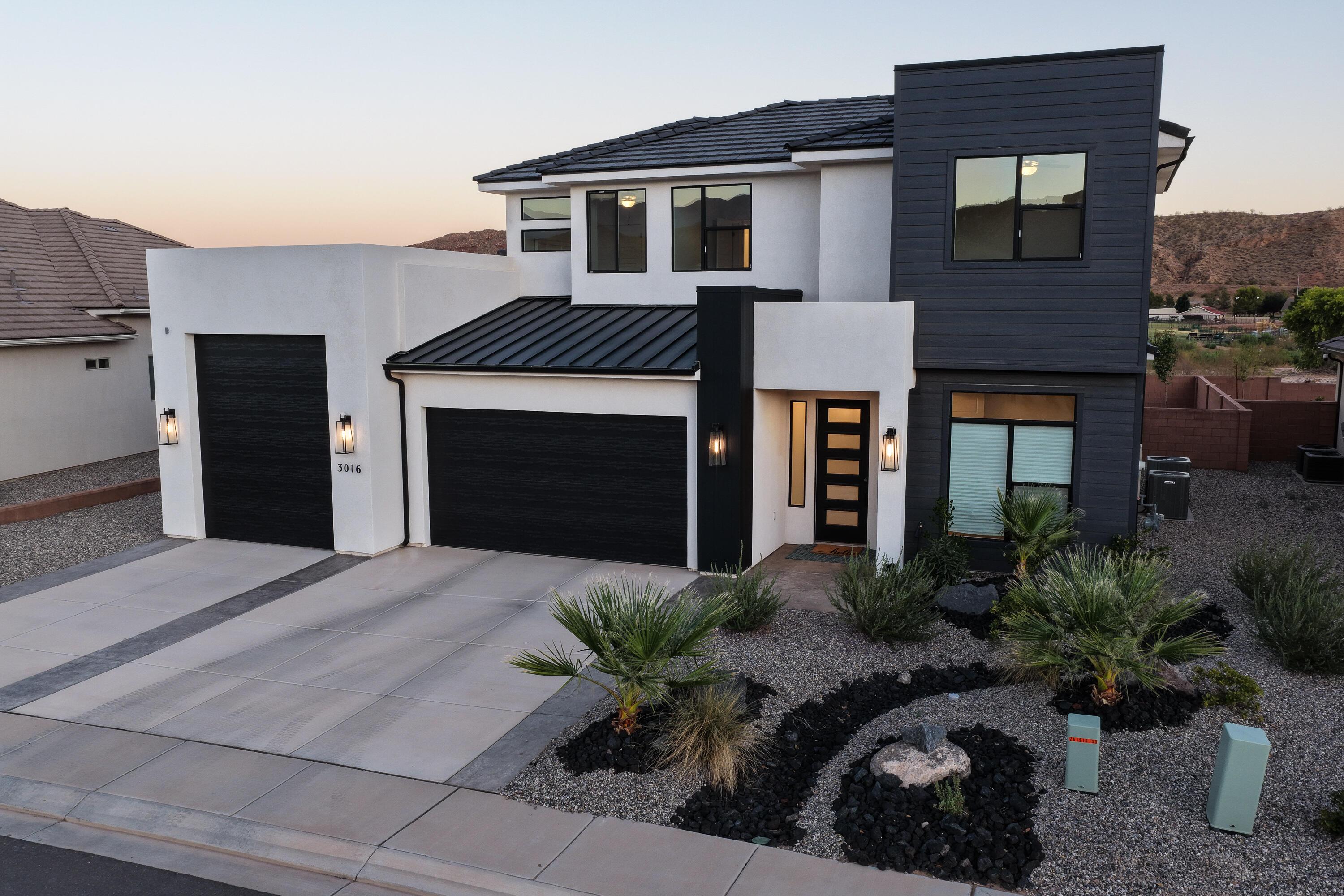 E Smith Creek Dr, Washington, UT 84780