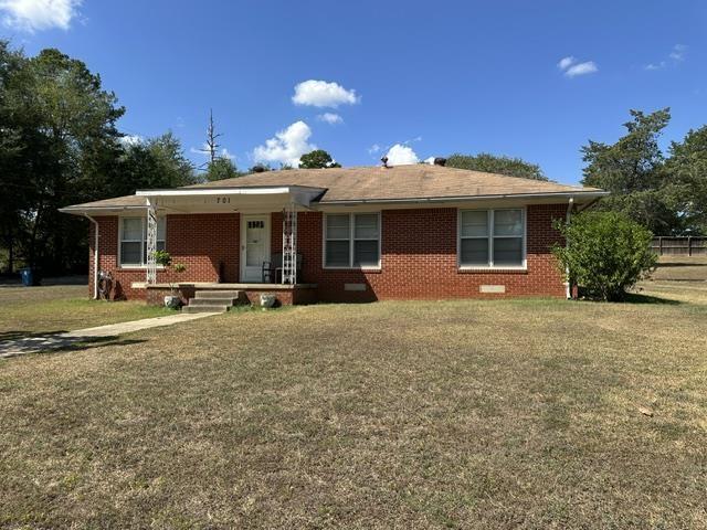 N Warren St, Overton, TX 75684