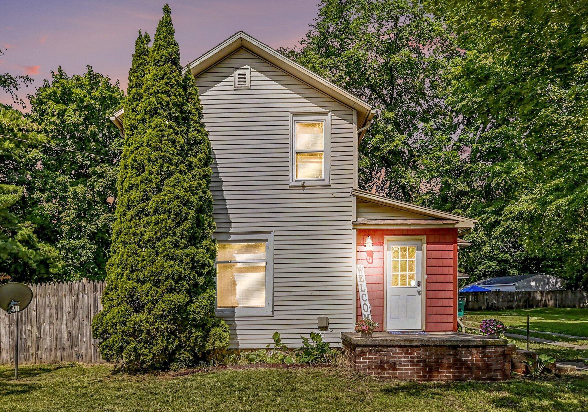 Merritt St, Charlotte, MI 48813