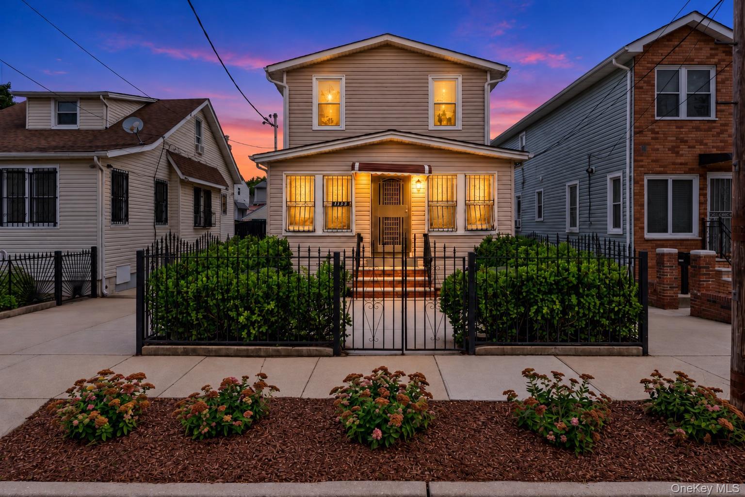 166th St, Jamaica, NY 11433