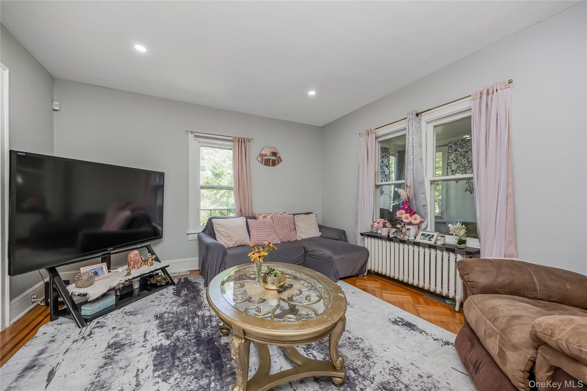 Thomas Ave, Baldwin, NY 11510