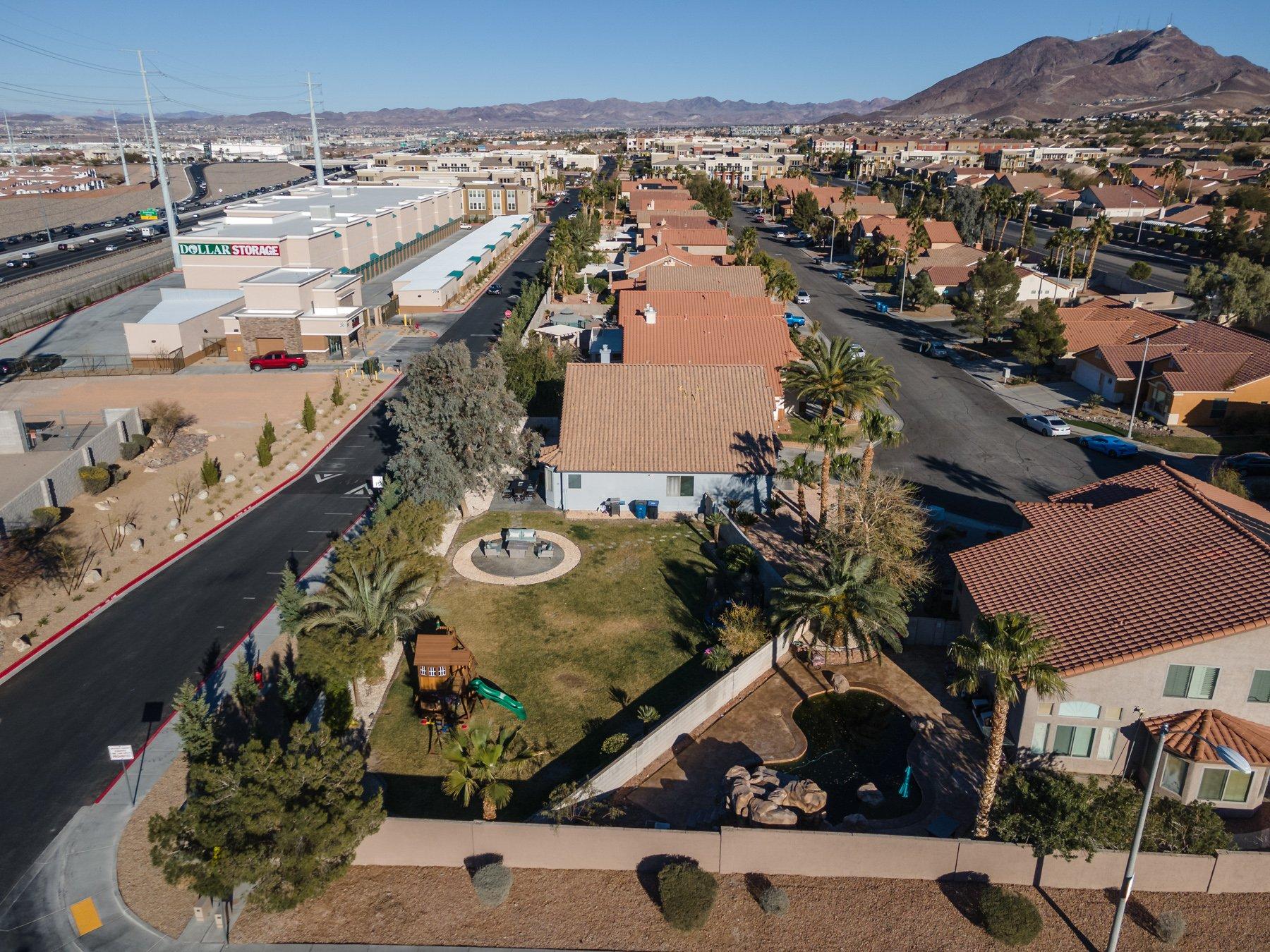 Bozeman Dr, Henderson, NV 89012