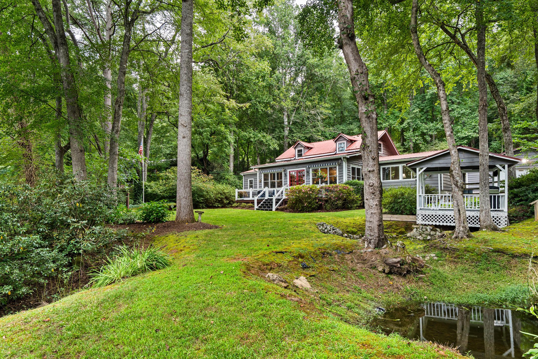 Wolffork Rd, Rabun Gap, GA 30568
