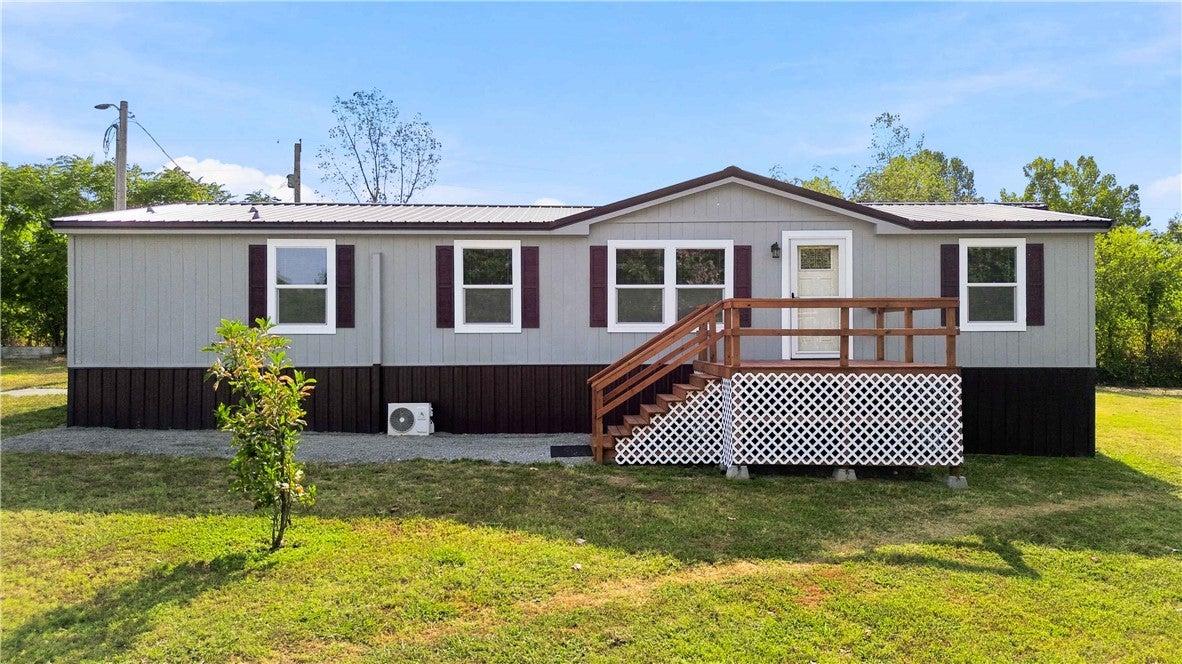 Hide Away Ln, Decatur, AR 72722
