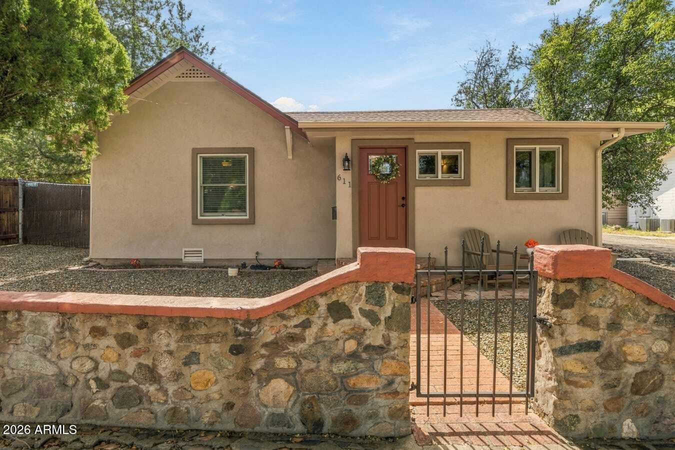 Maple St, Prescott, AZ 86303