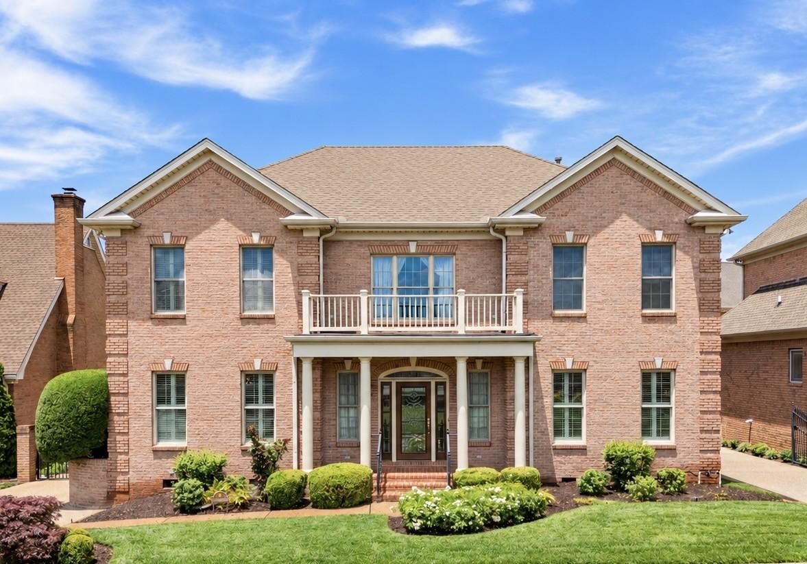 Carriage Way, Hendersonville, TN 37075