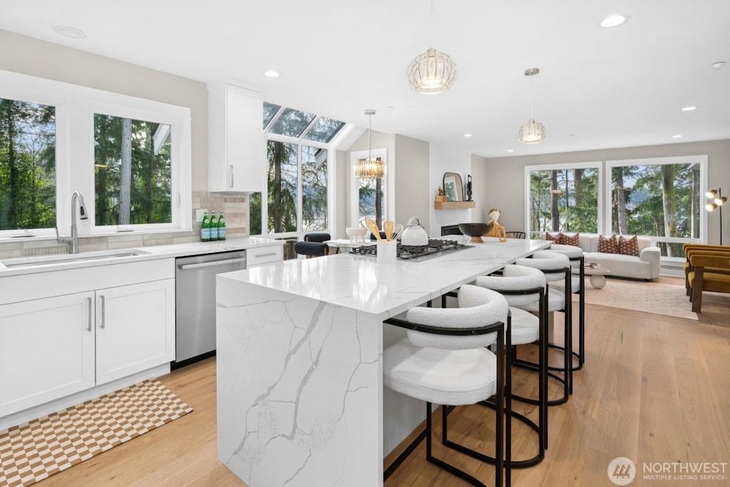 Se 25th St, Sammamish, WA 98075