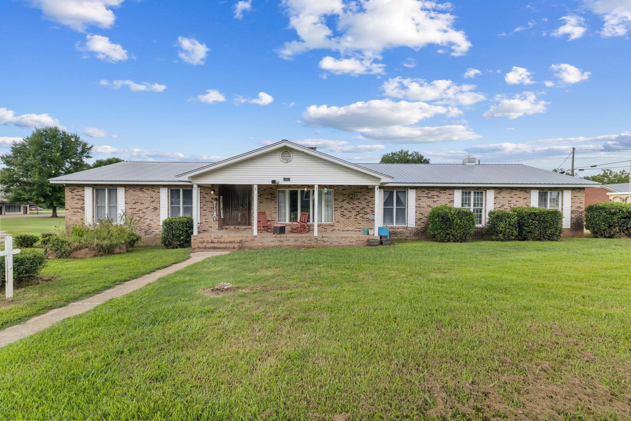 Monroe St, Tishomingo, MS 38873