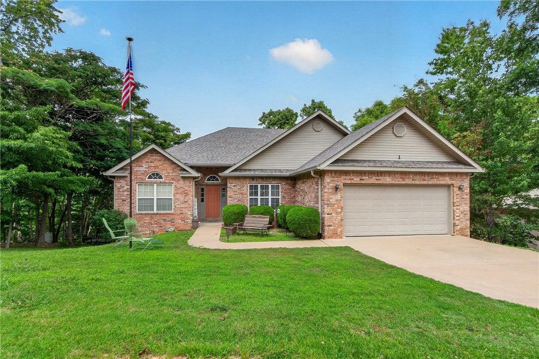 Webb Ln, Bella Vista, AR 72714