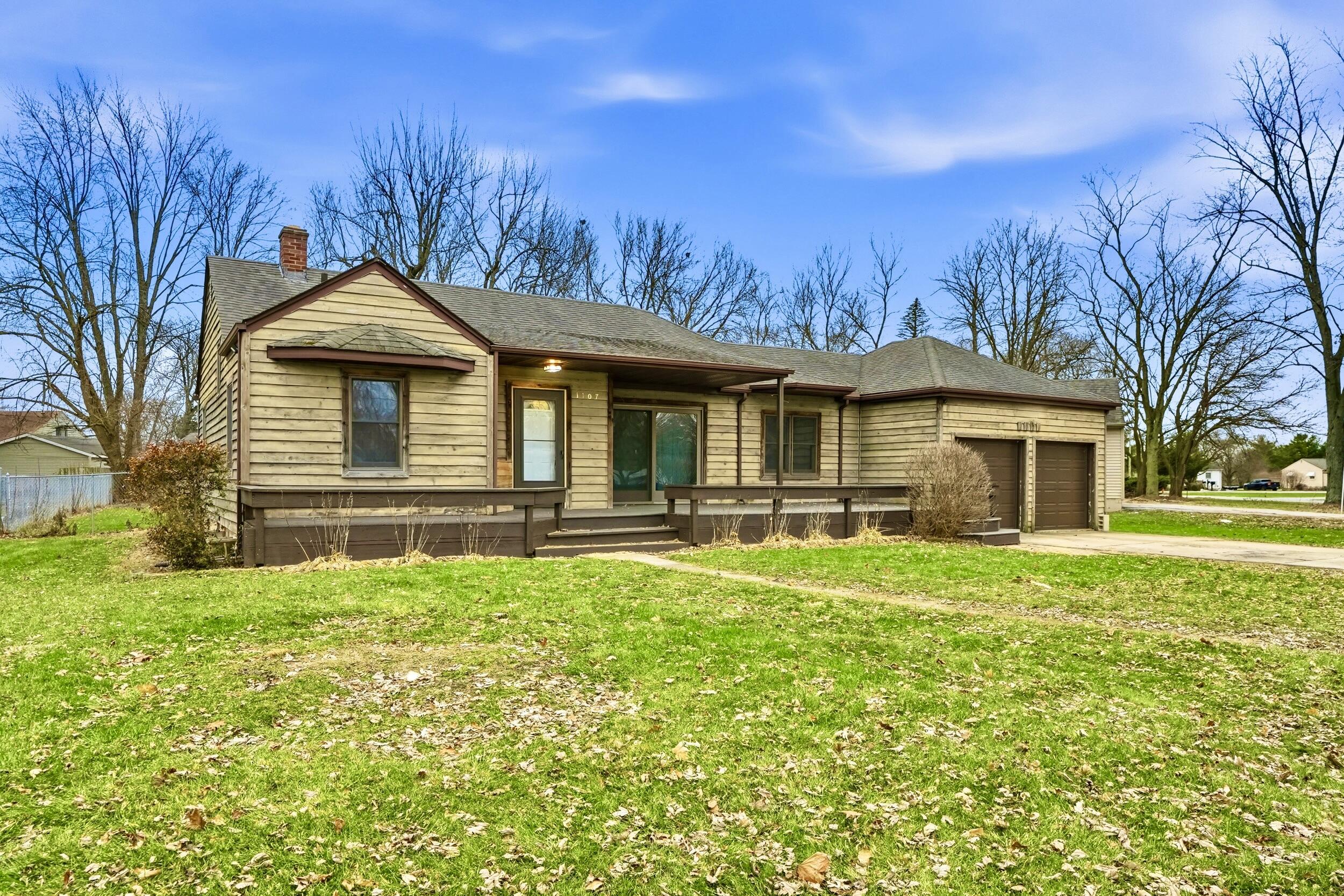 W 62nd Pl, Merrillville, IN 46410