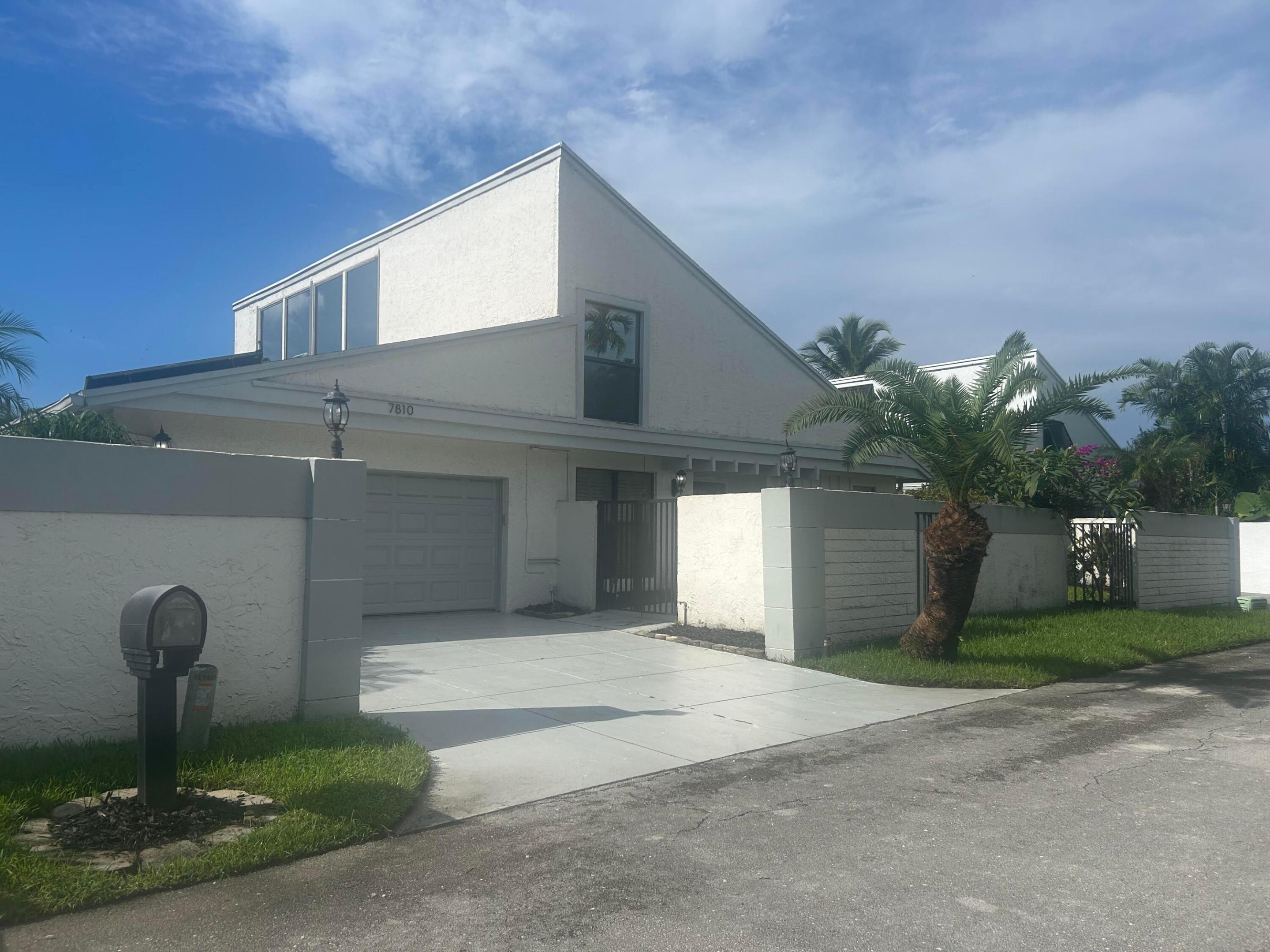 Nw 4th St, Plantation, FL 33324