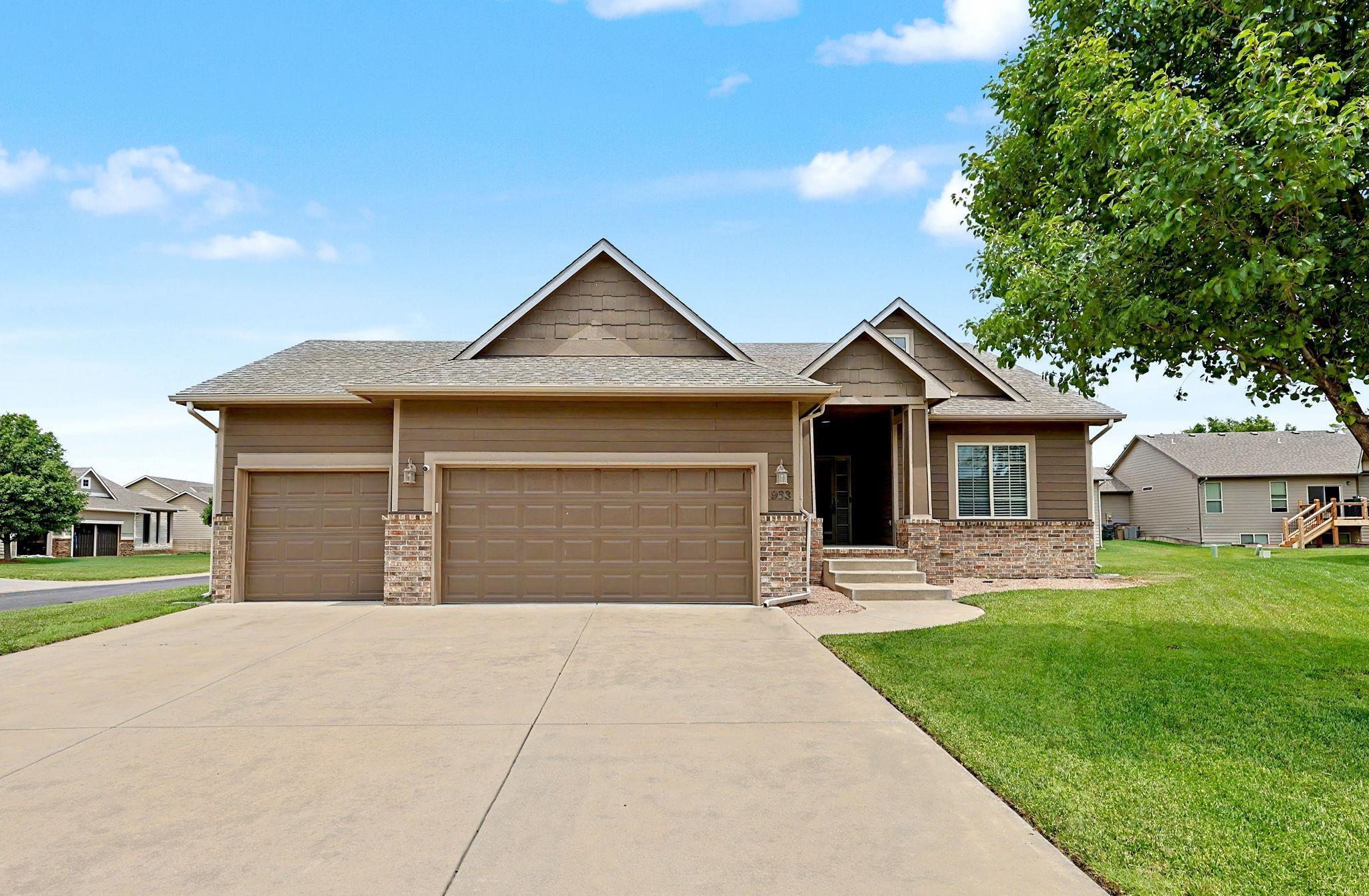 W Threewood Ct, Andover, KS 67002