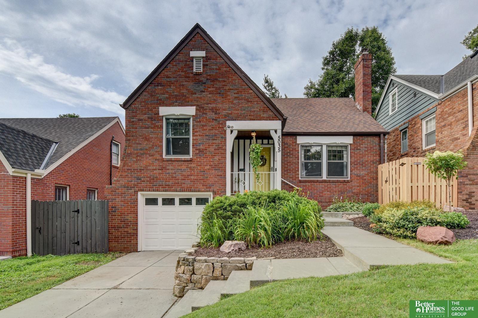 Charles St, Omaha, NE 68132