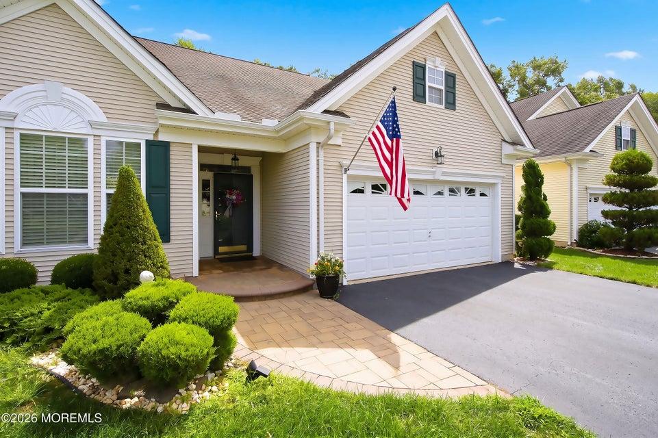 Marlow Dr, Jackson, NJ 08527