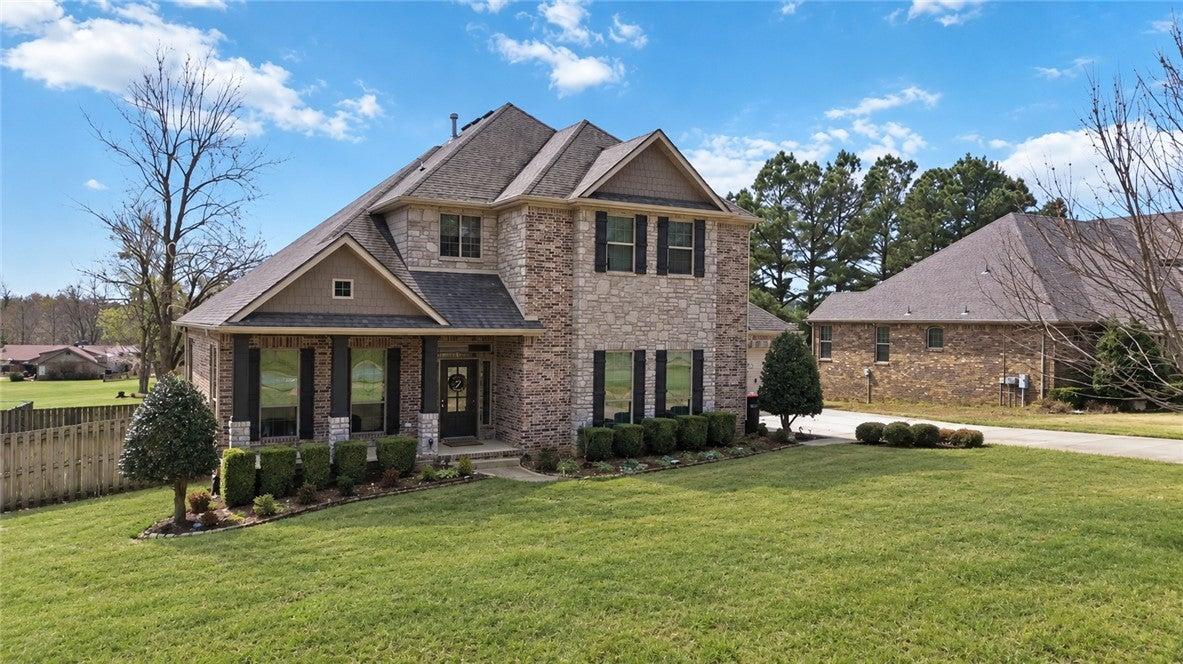 E Sagely Ln, Fayetteville, AR 72703