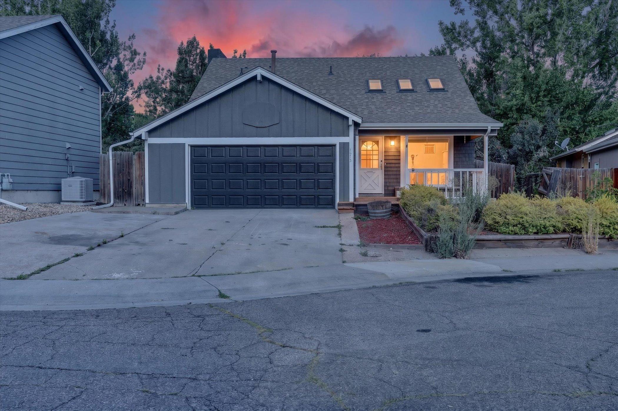Dudley Ct, Arvada, CO 80005