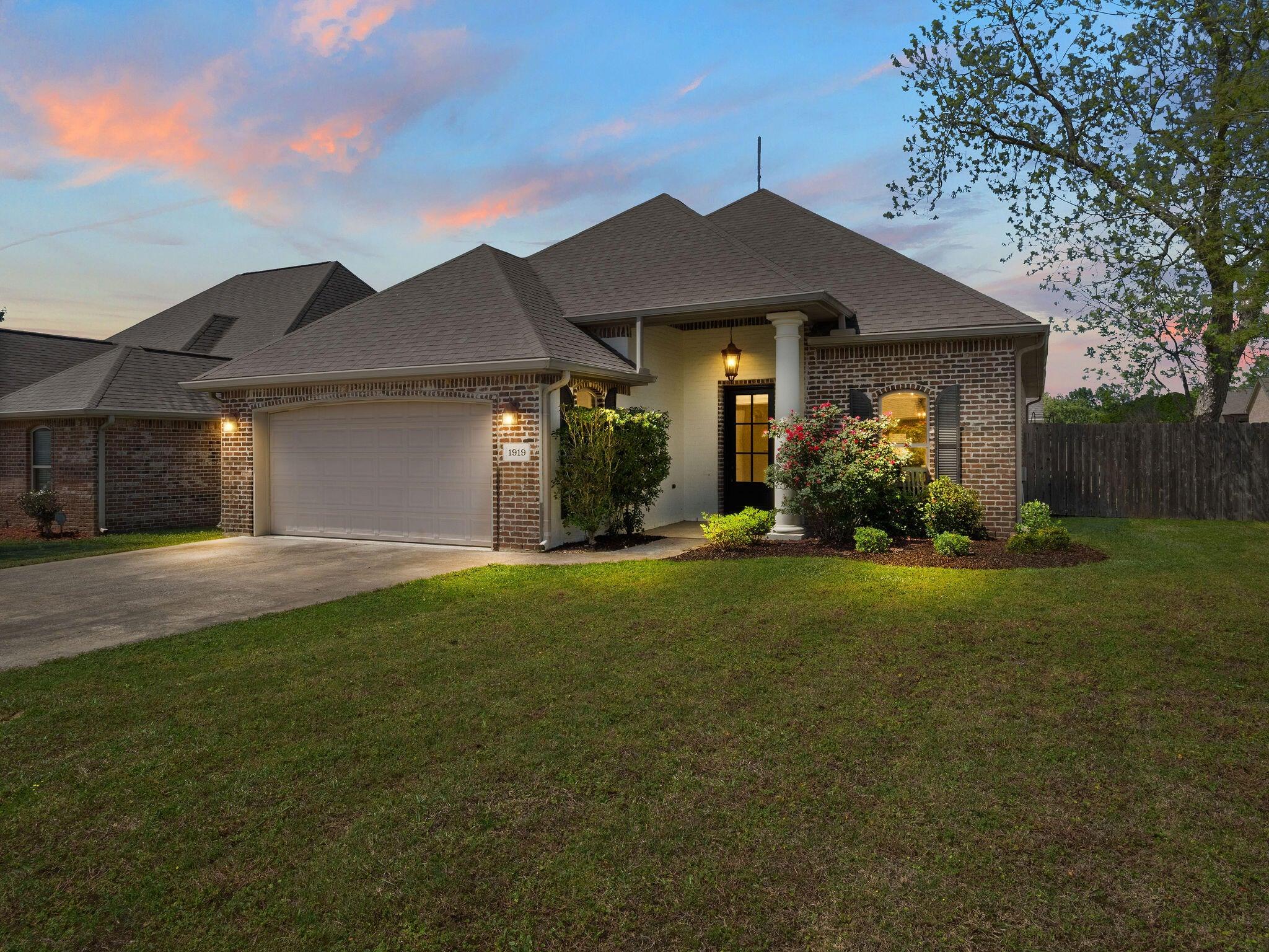 Bella Vie Dr, Deridder, LA 70634