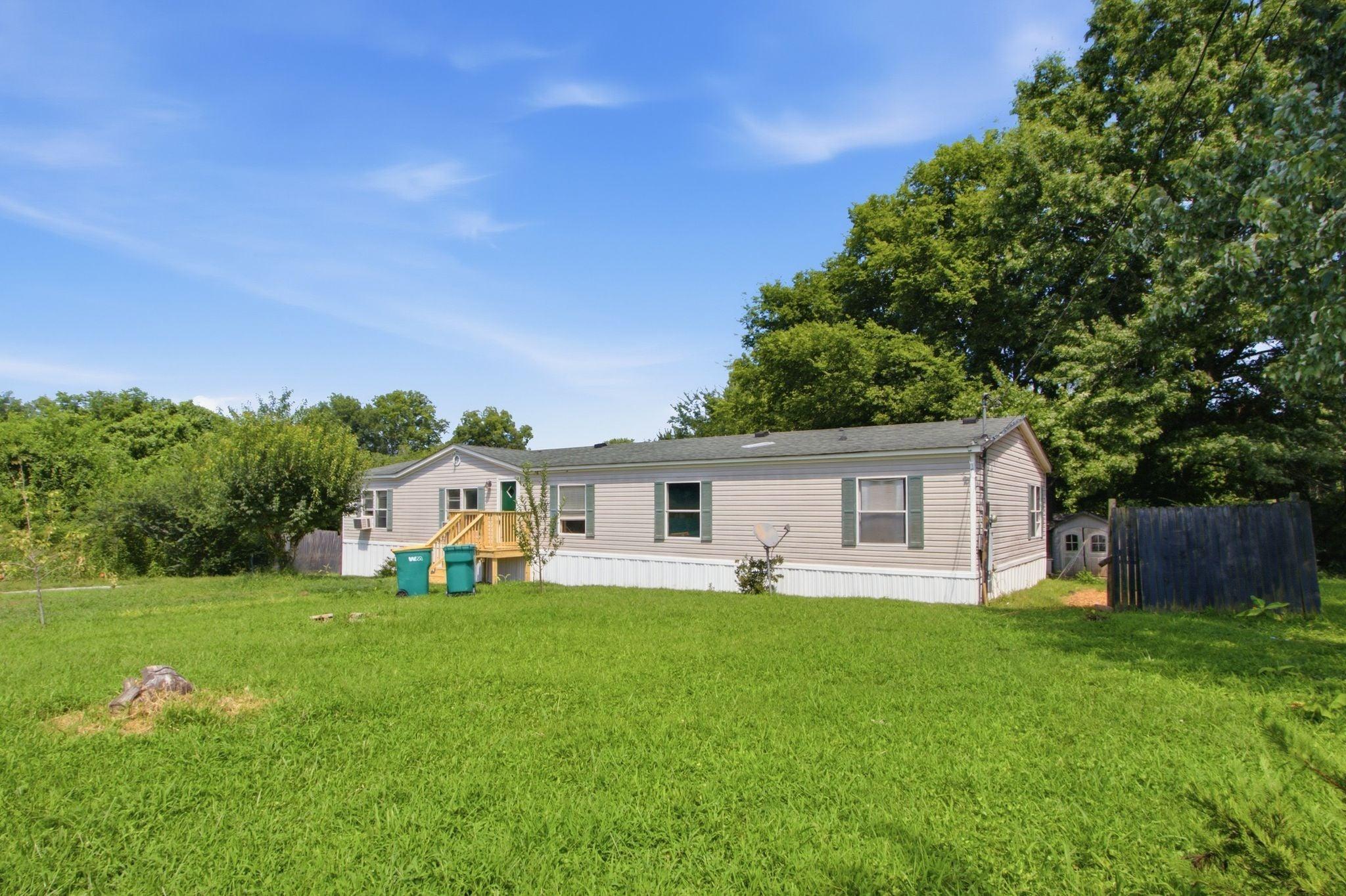 Elm St, Spring Hill, TN 37174