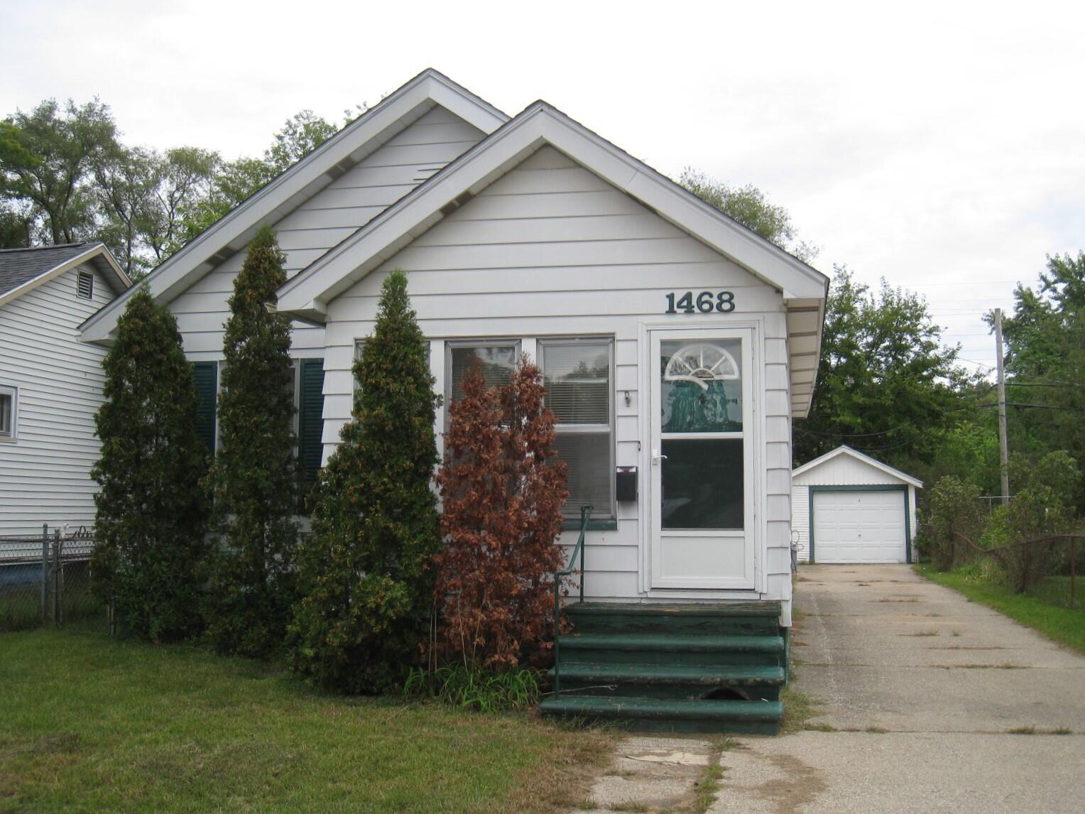 Winters St, Muskegon, MI 49442