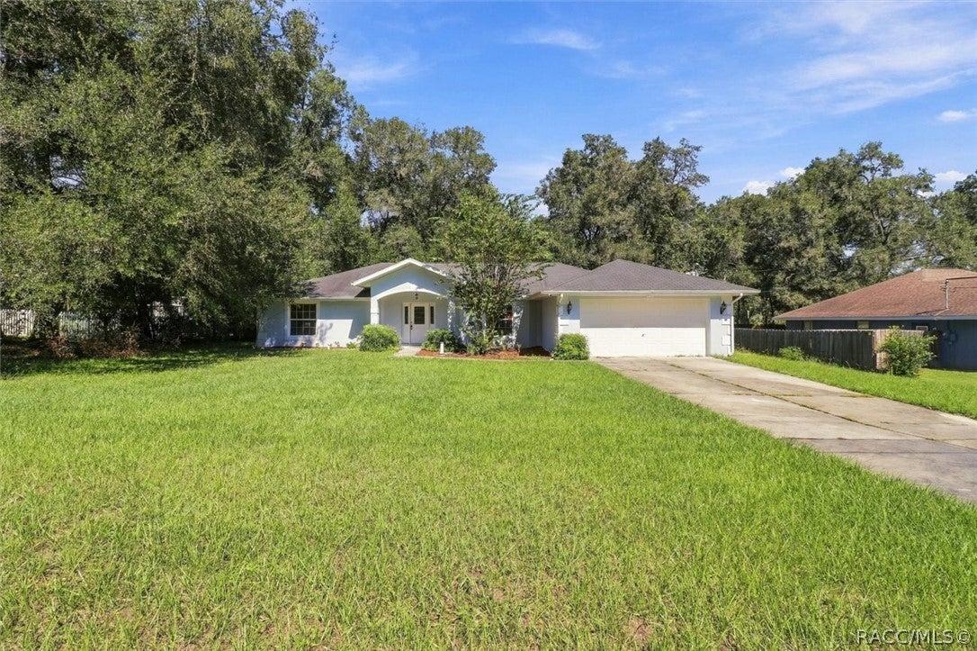 E Crown Dr, Inverness, FL 34453