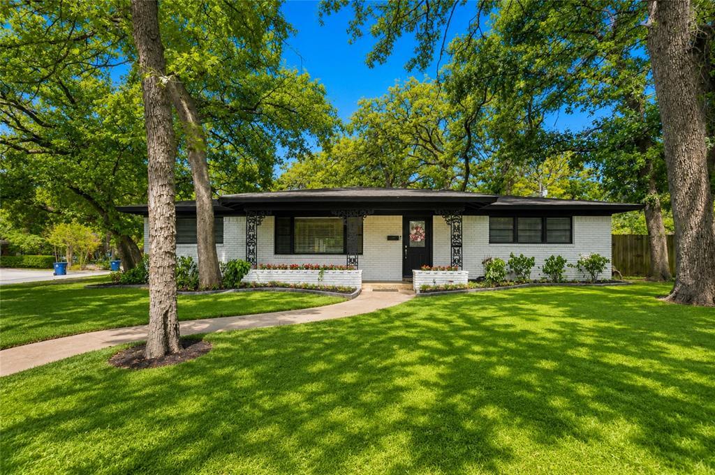 W Lavender Ln, Arlington, TX 76013