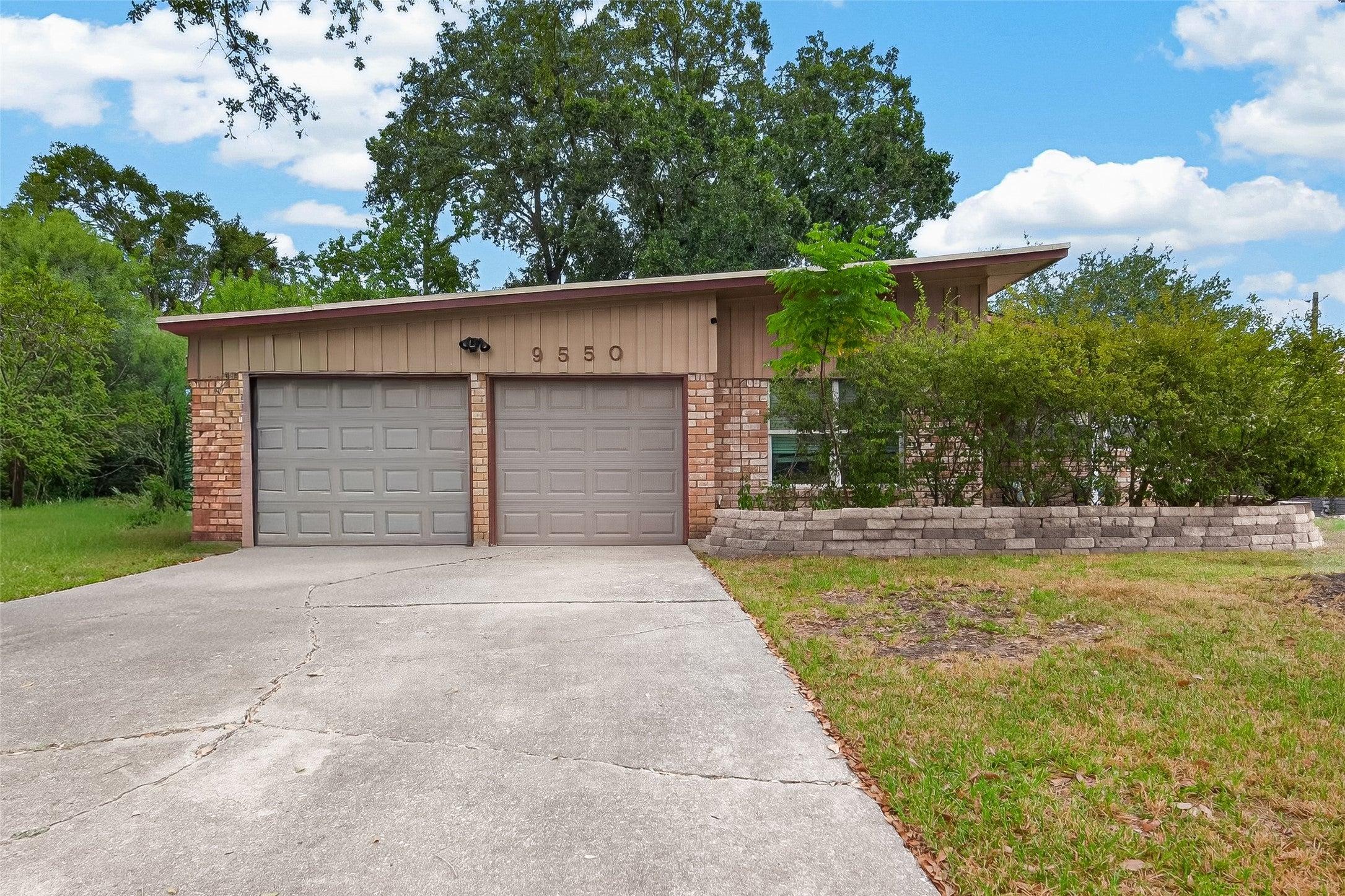 Fairdale Ln, Houston, TX 77063