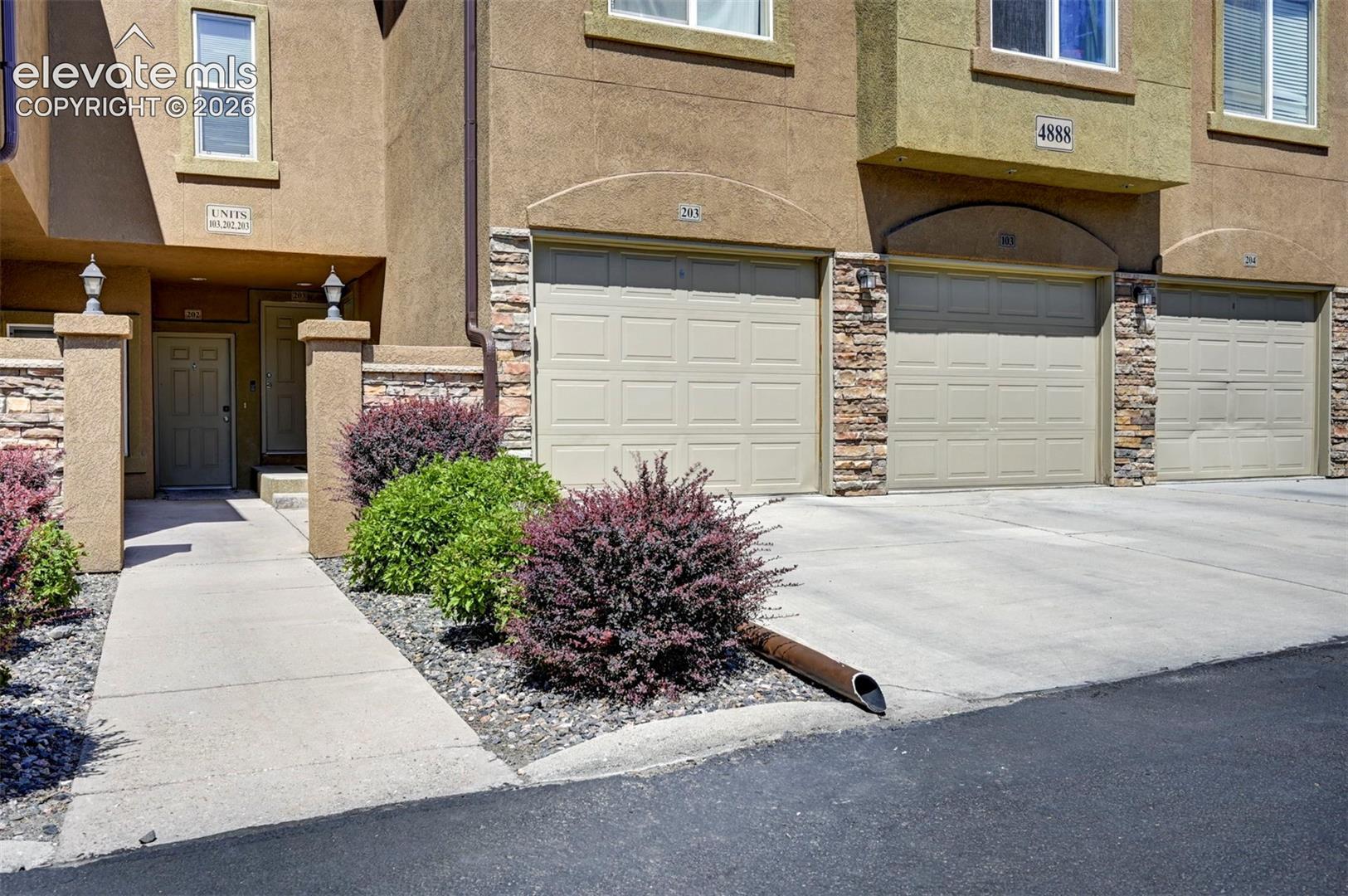 Kerry Lynn Vw, Colorado Springs, CO 80922