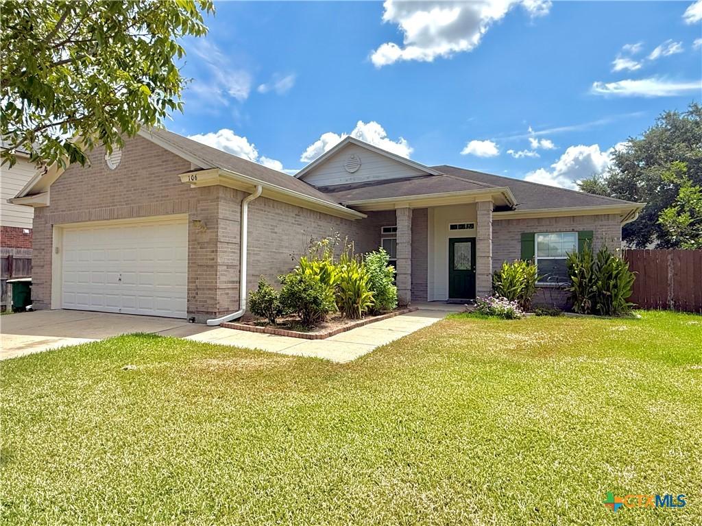 Heritage Oak Ct, Victoria, TX 77901
