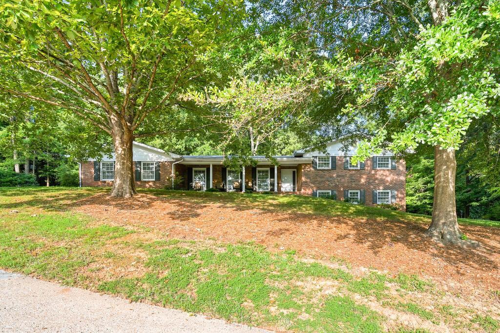 Rocky Ln, Dalton, GA 30720
