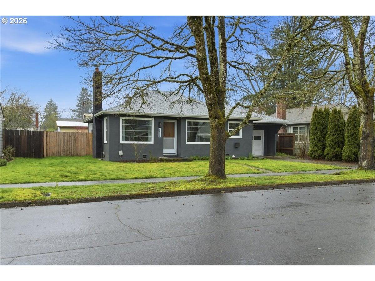 24th St Ne, Salem, OR 97301