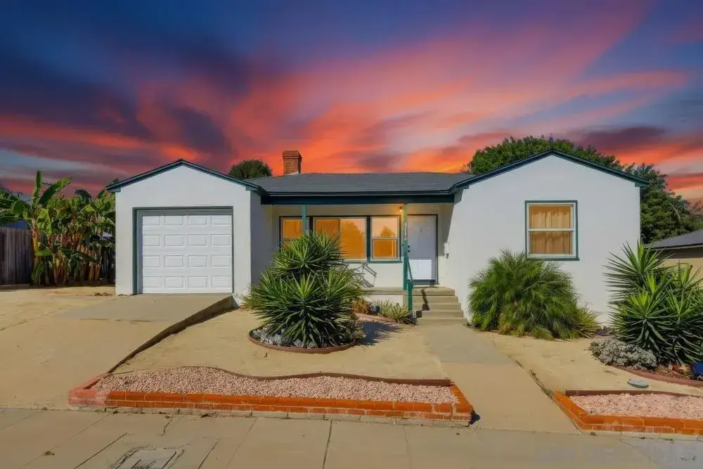 N Evergreen St, San Diego, CA 92110