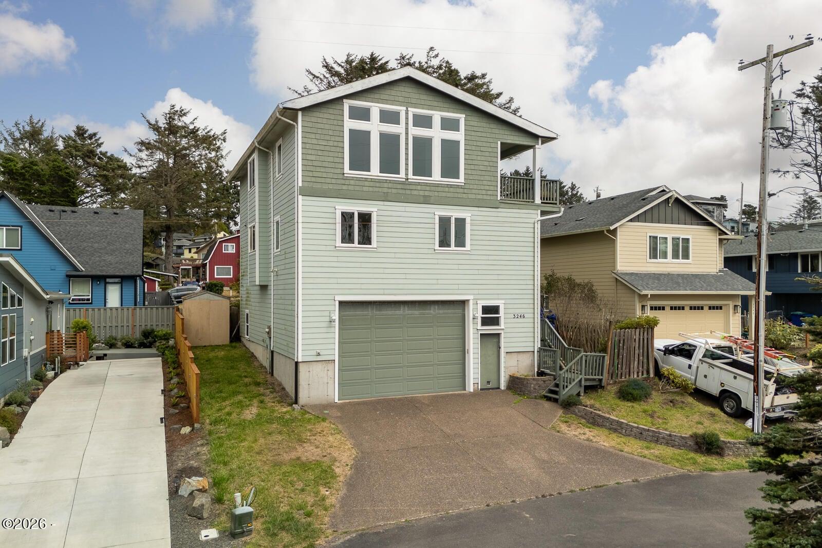 Nw Mast Ave, Lincoln City, OR 97367