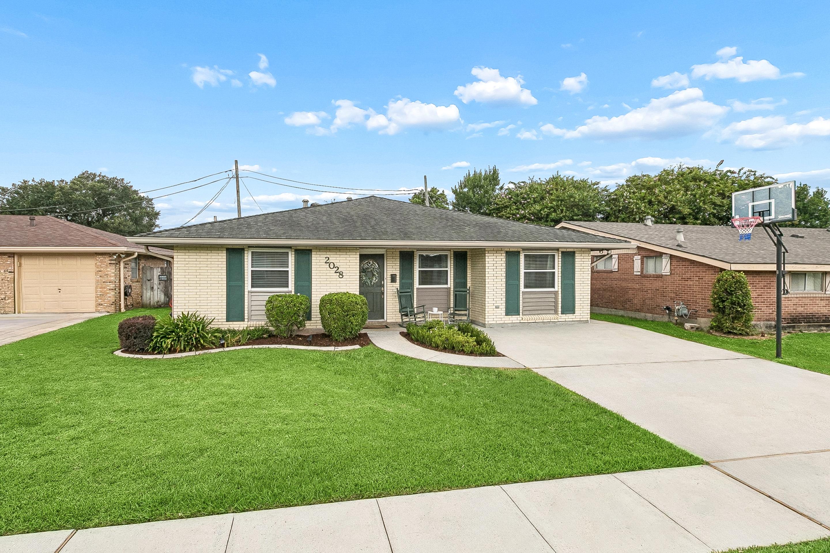Francis Ave, Metairie, LA 70003