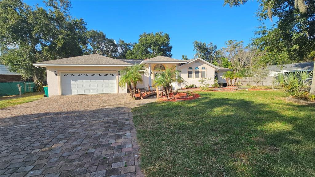 E Chesley Ave, Eustis, FL 32726