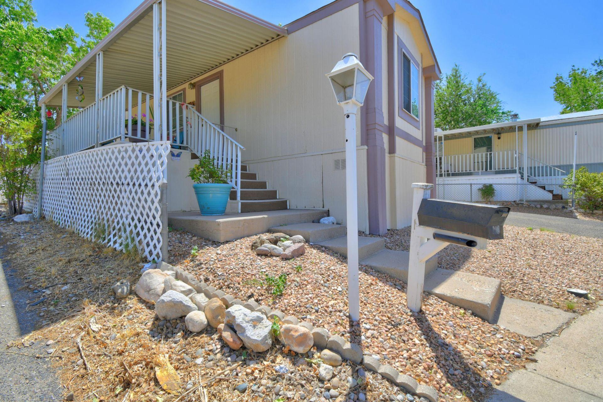 Elk Dr Se, Albuquerque, NM 87123