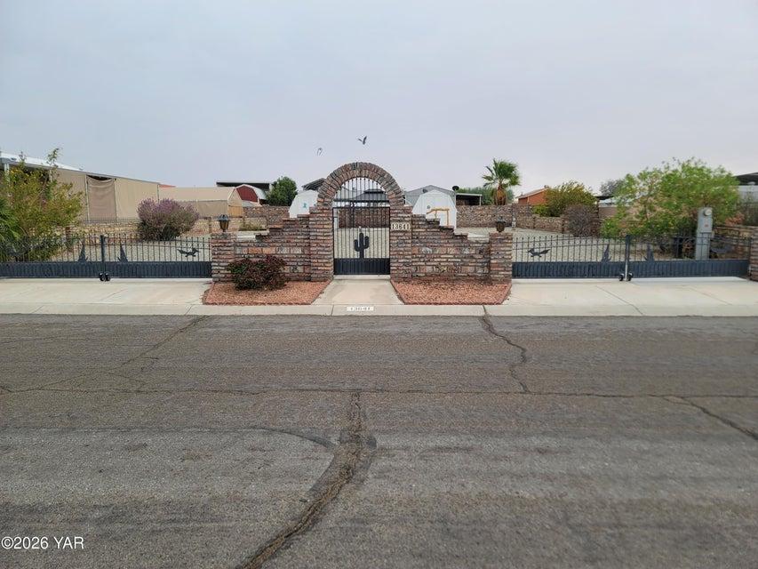 E 54th St, Yuma, AZ 85367