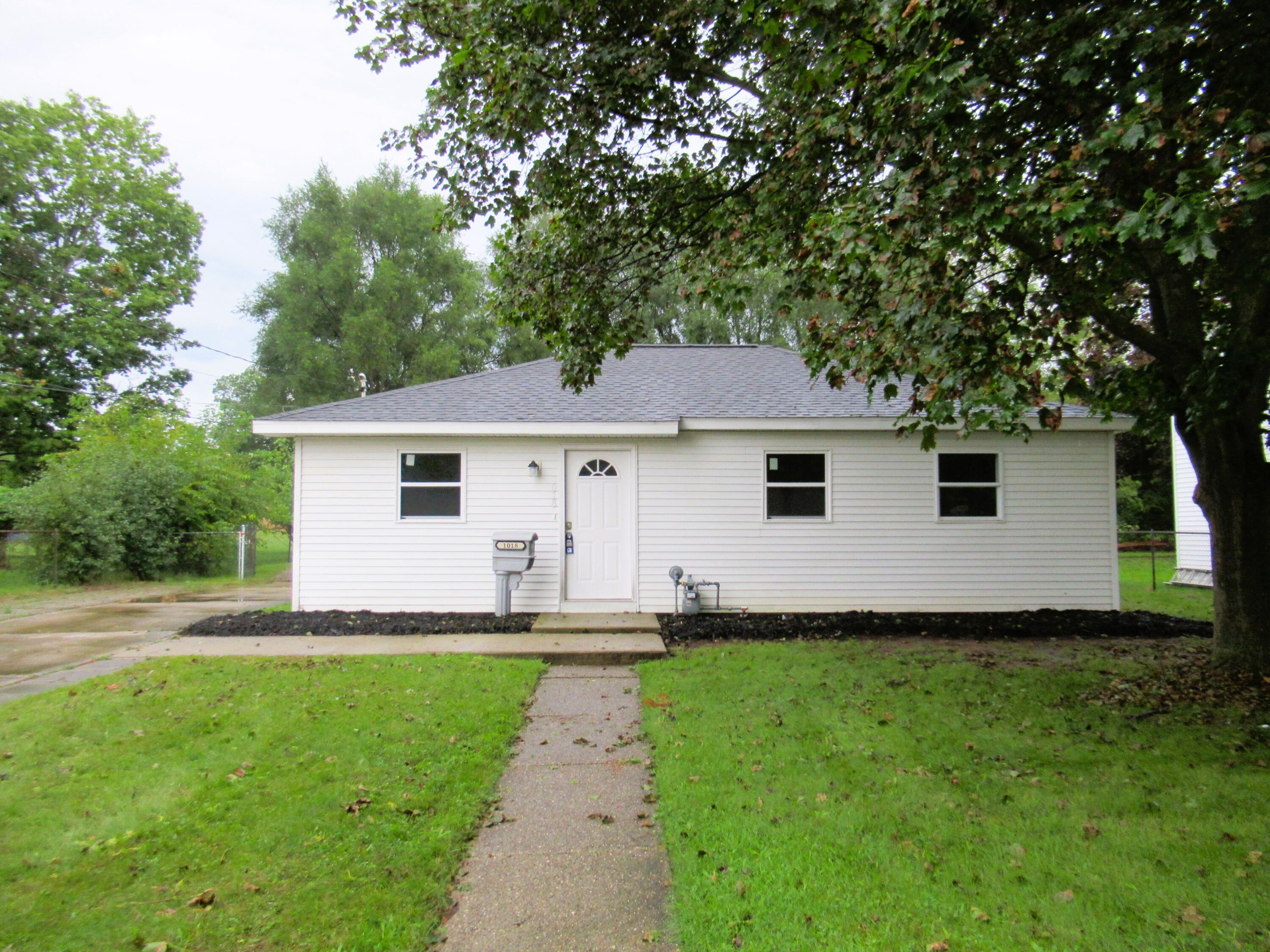 N Mingo St, Albion, MI 49224