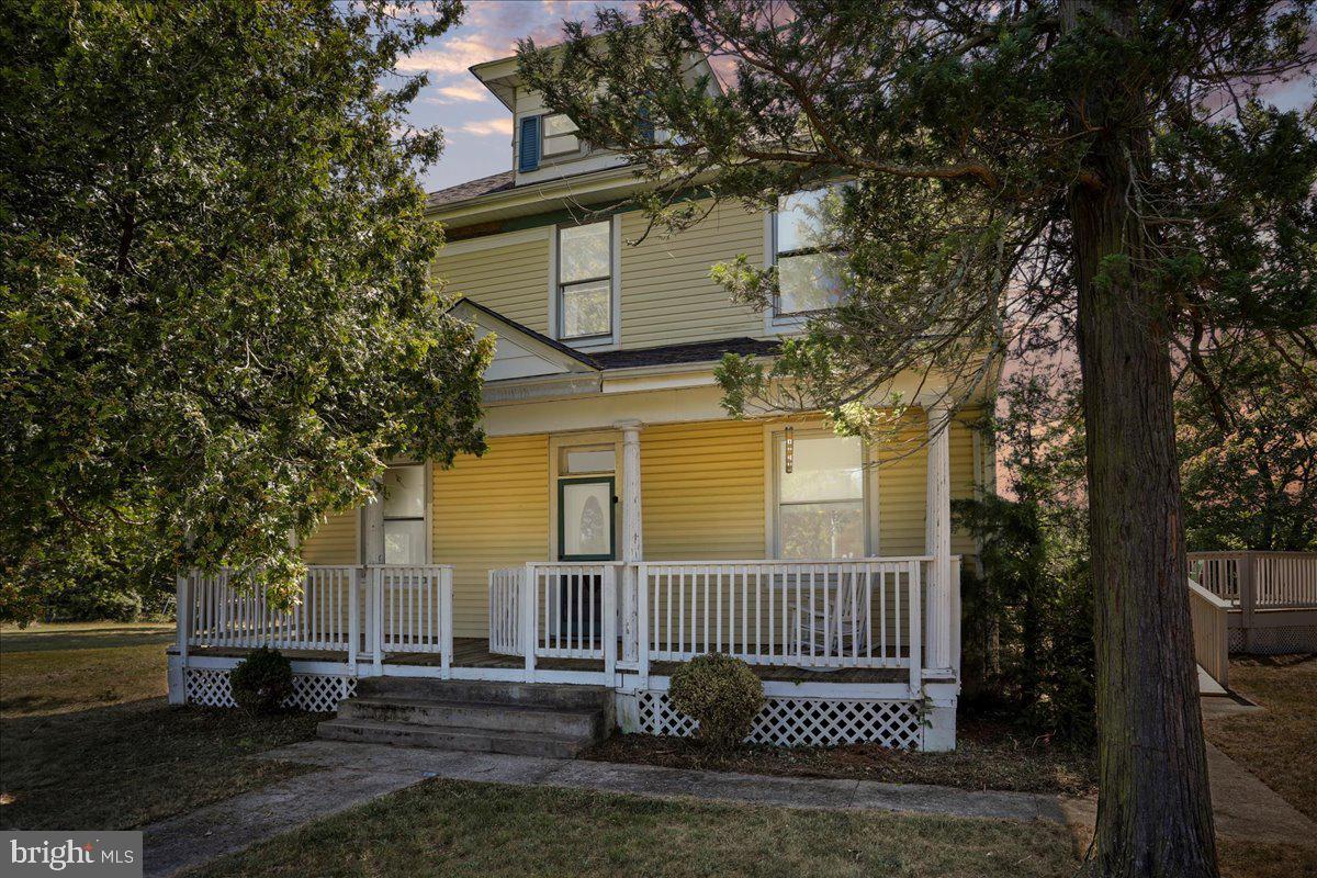 Fairview Dr, Berkeley Springs, WV 25411