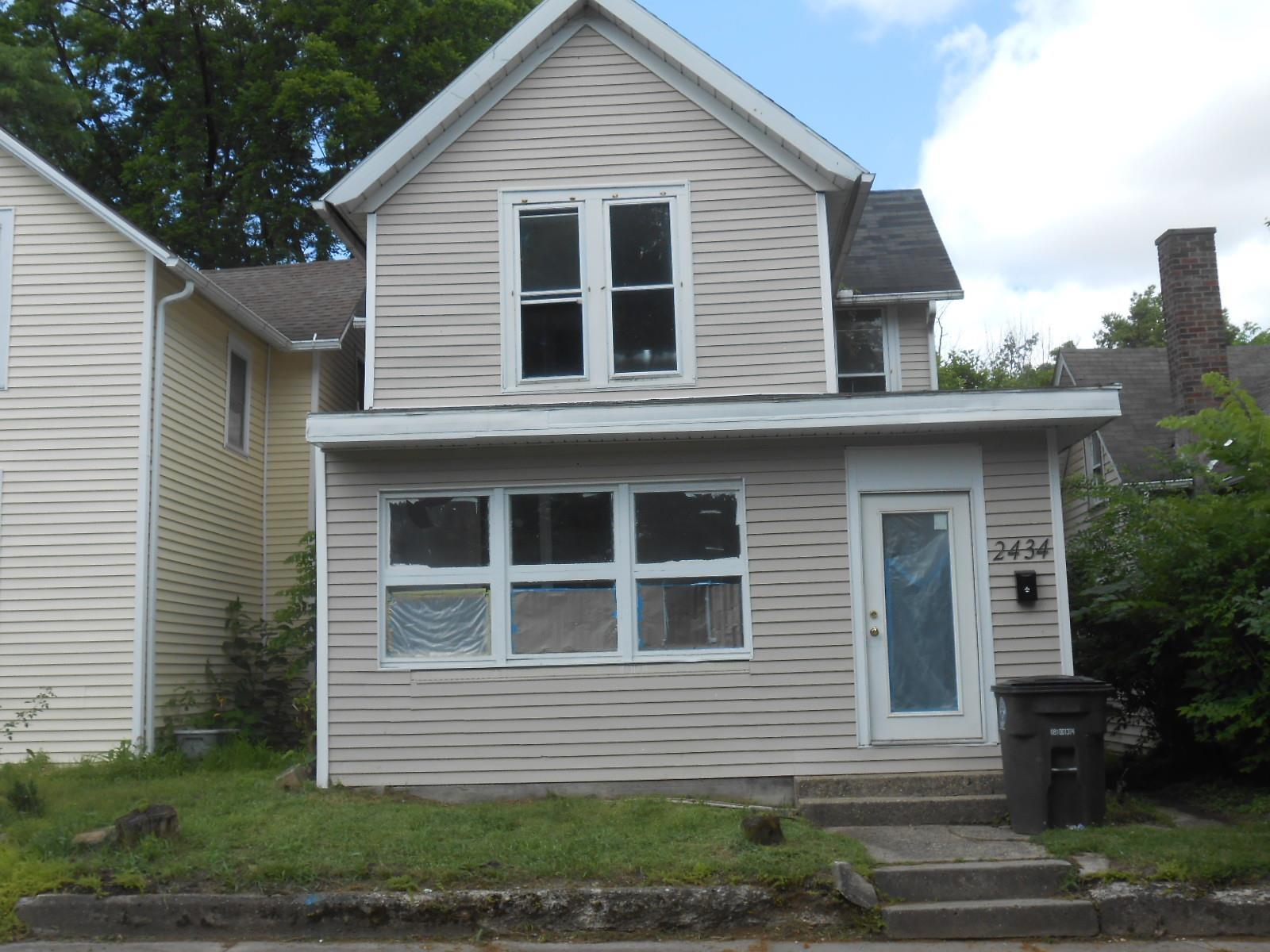 Thompson Ave, Fort Wayne, IN 46807