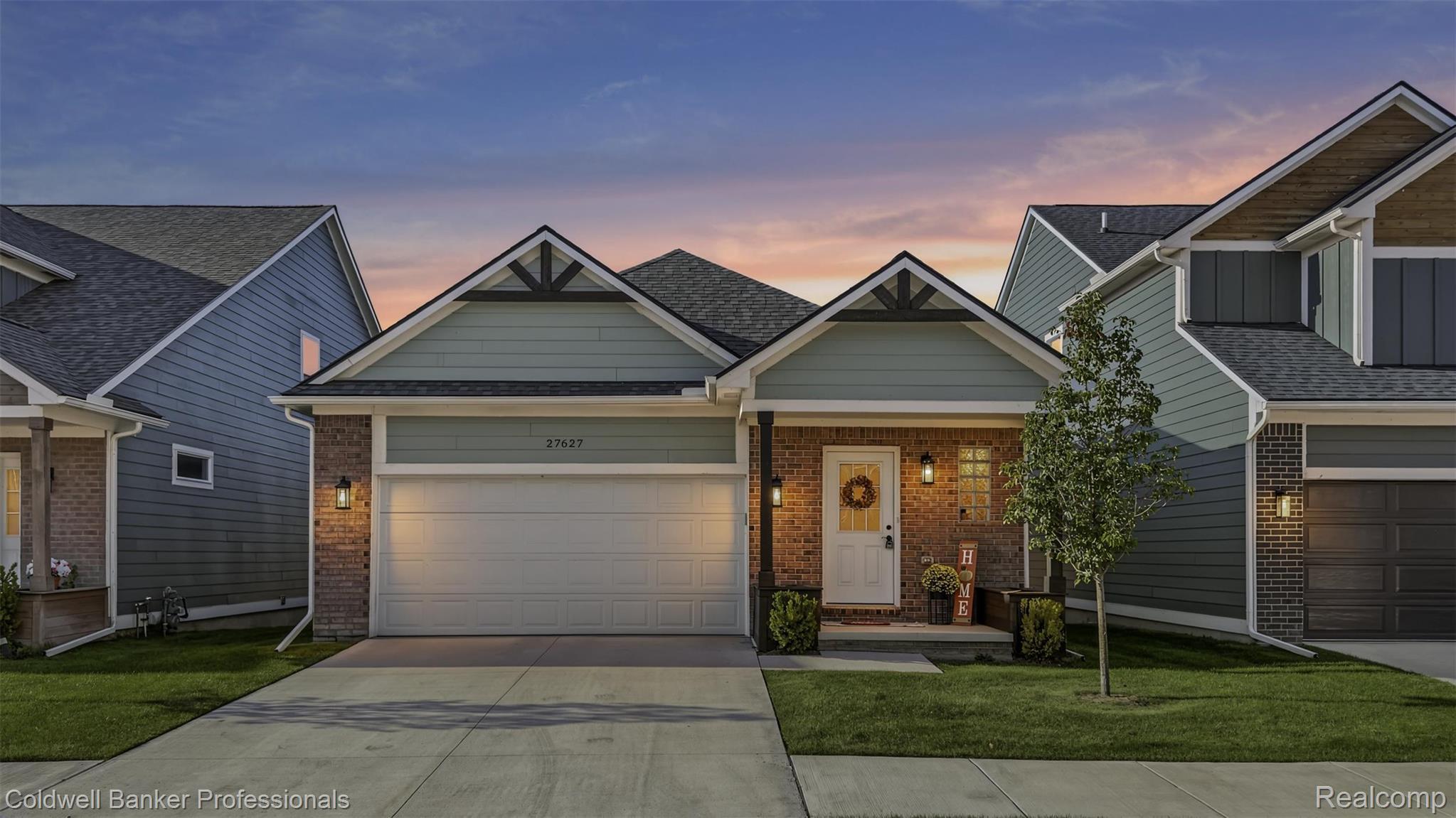 Maryjane Ln E, New Baltimore, MI 48047