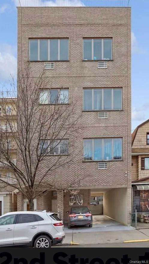 62nd St, Brooklyn, NY 11204