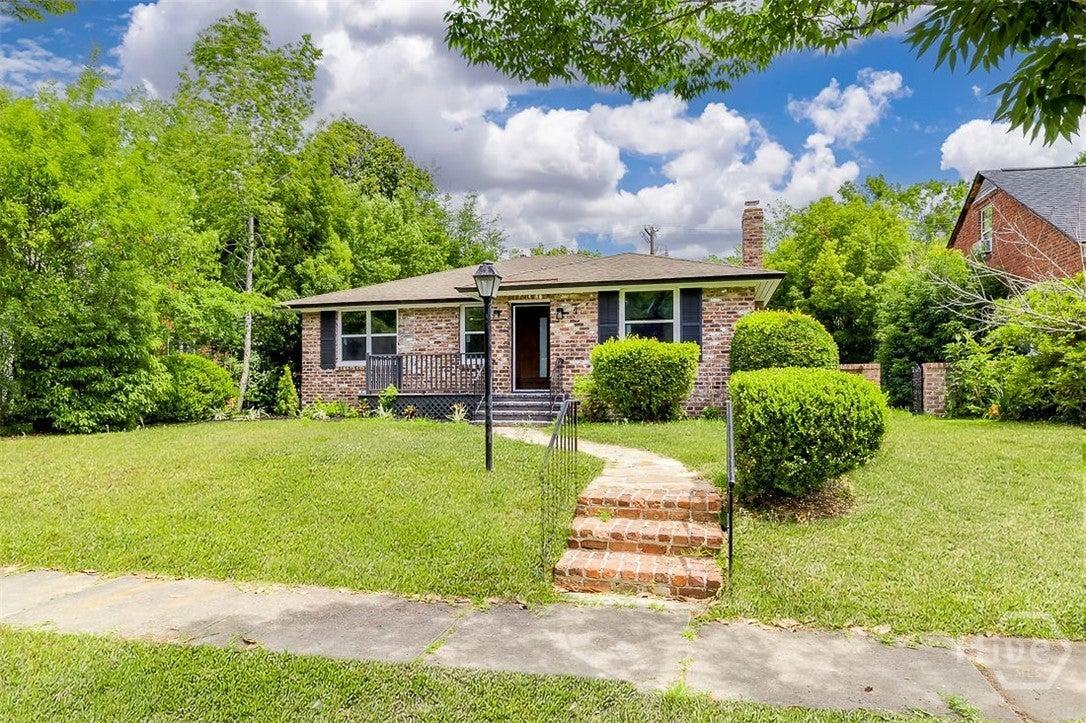 E 53rd St, Savannah, GA 31405