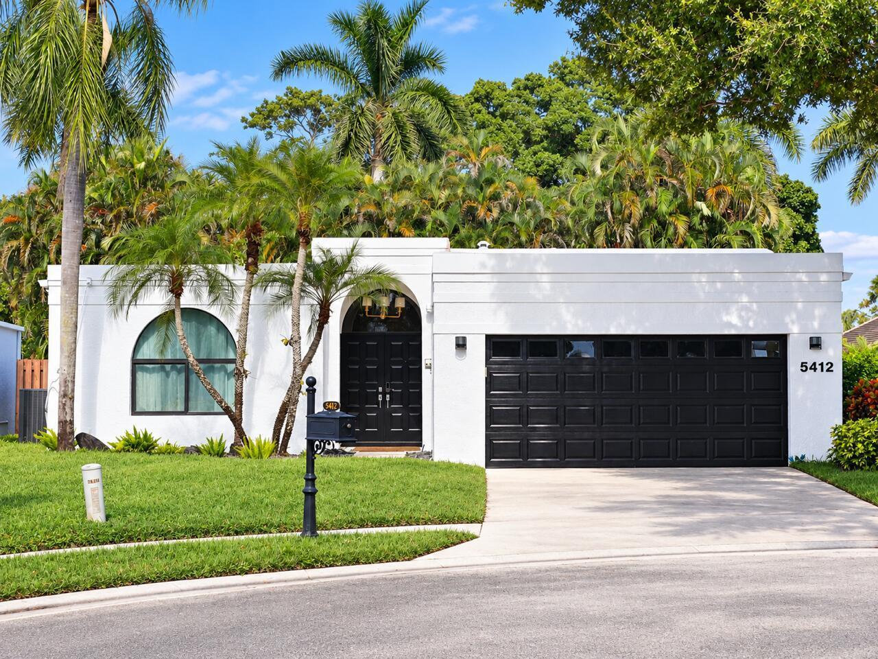 San Roma Cir, Lake Worth, FL 33467