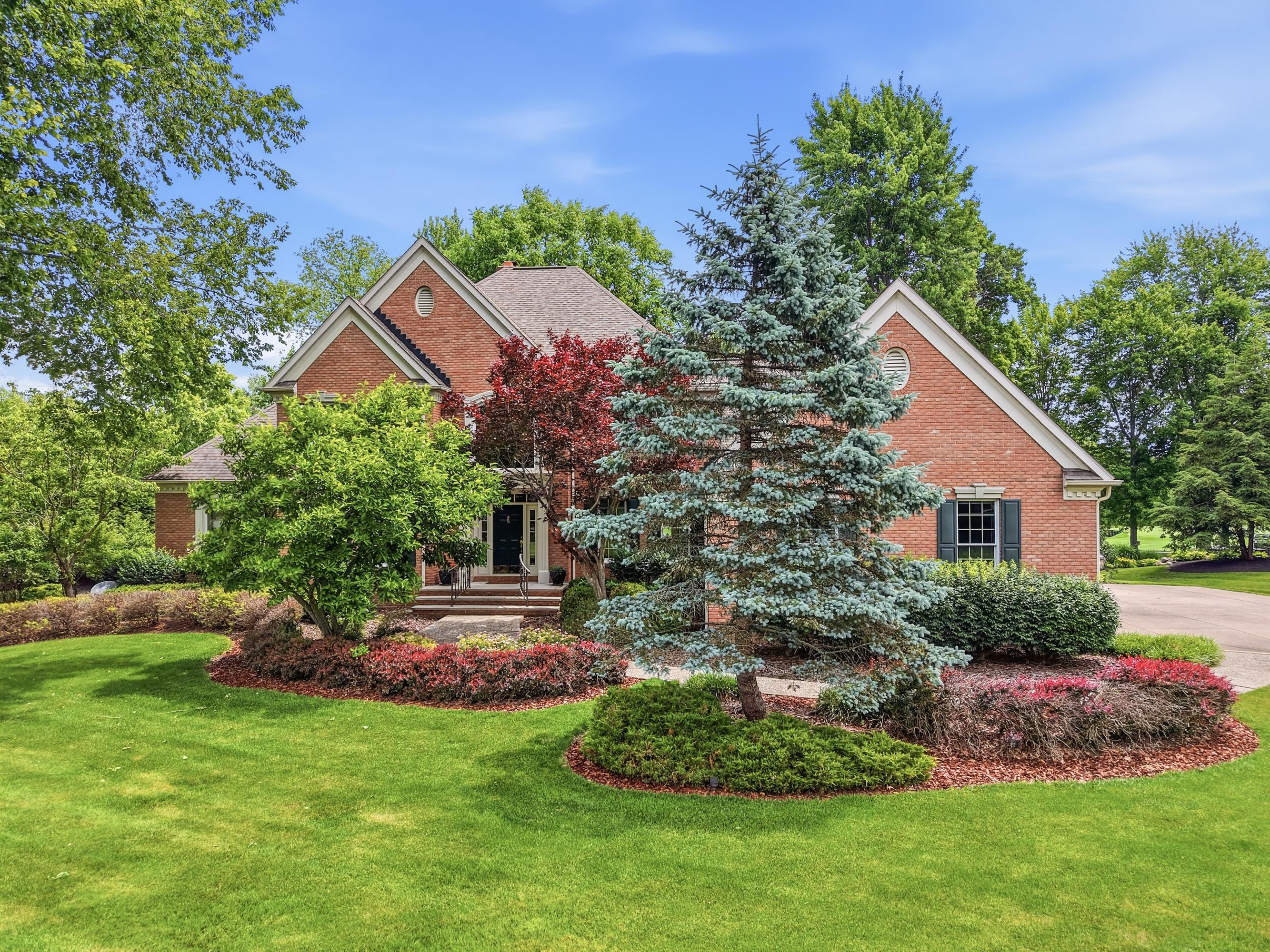 Aberdeen Ln, Aurora, OH 44202