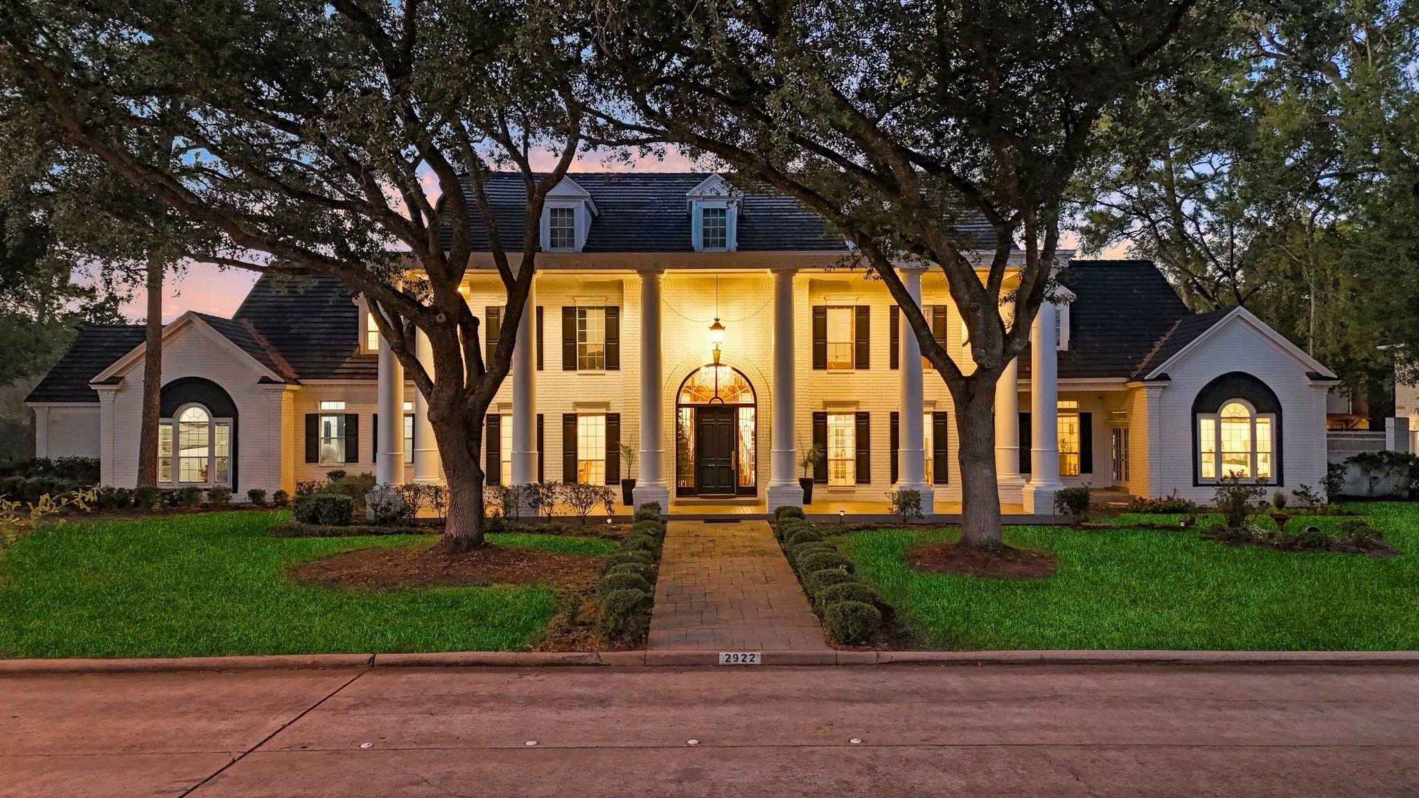Cedar Woods Pl, Houston, TX 77068
