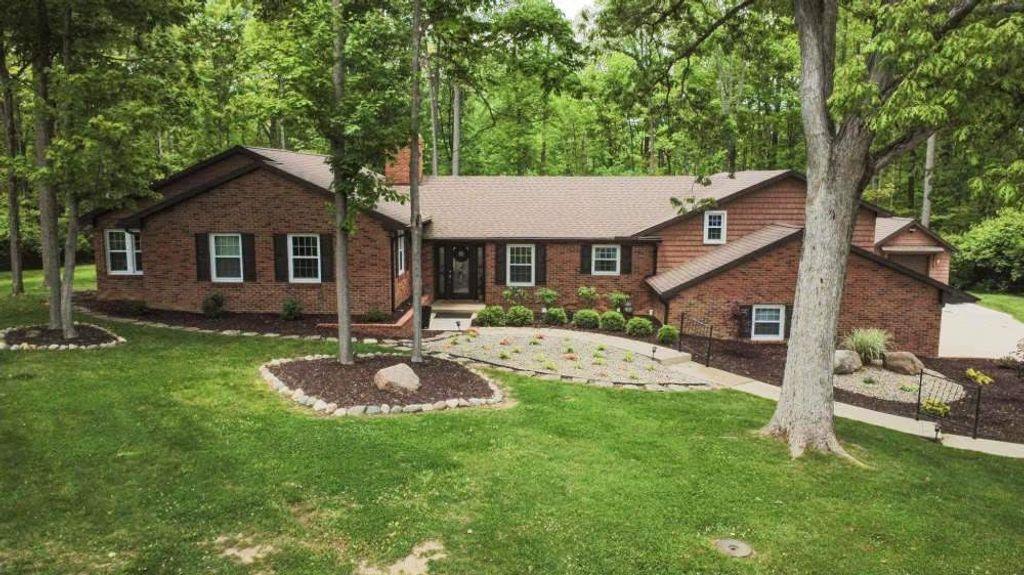 Parkwood Dr, Richmond, IN 47374