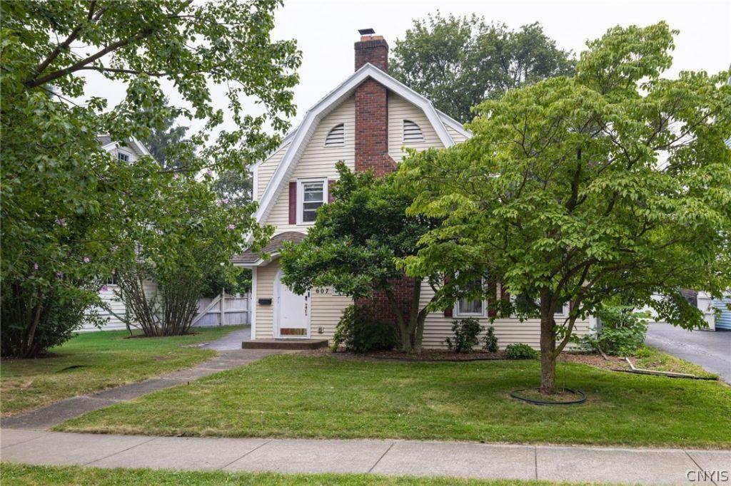 Laurelton Rd, Rochester, NY 14609