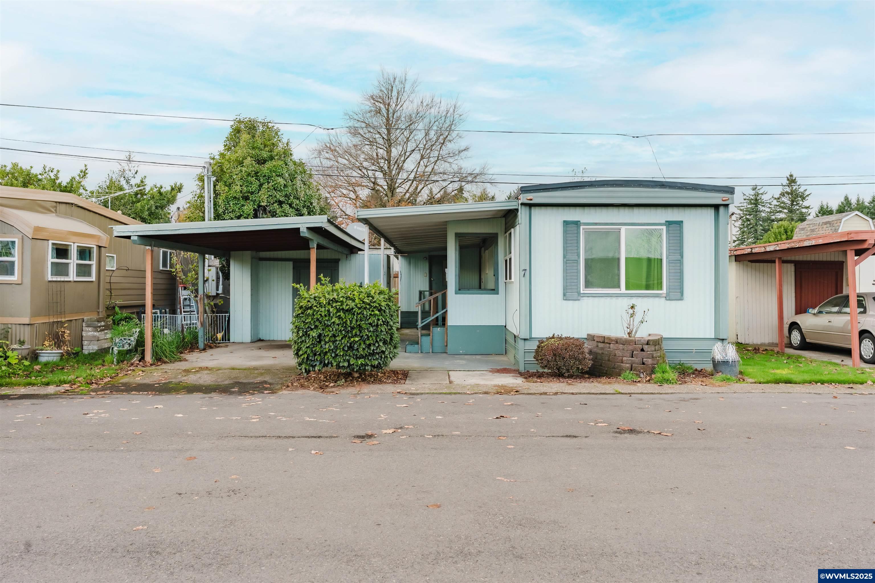 Lancaster Dr Ne, Salem, OR 97305